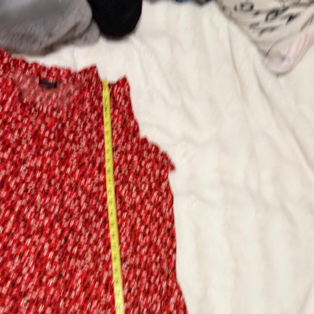 Who What Wear Size XXL Red Floral Ruffle Sleeveless Top - Picture 7 of 8